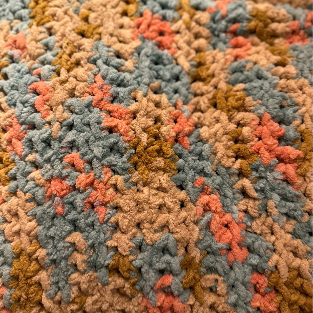 Hand made crocheted blanket 💙